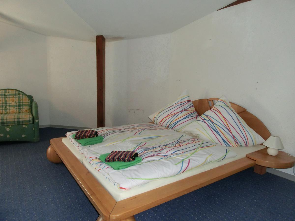 Domane Neu Gaarz Hostel Oda fotoğraf