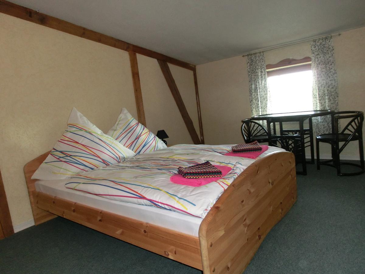 Domane Neu Gaarz Hostel Oda fotoğraf