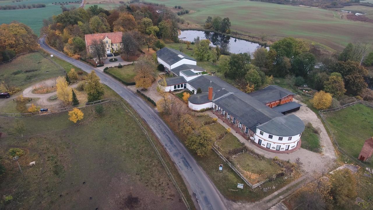 Domane Neu Gaarz Hostel Dış mekan fotoğraf